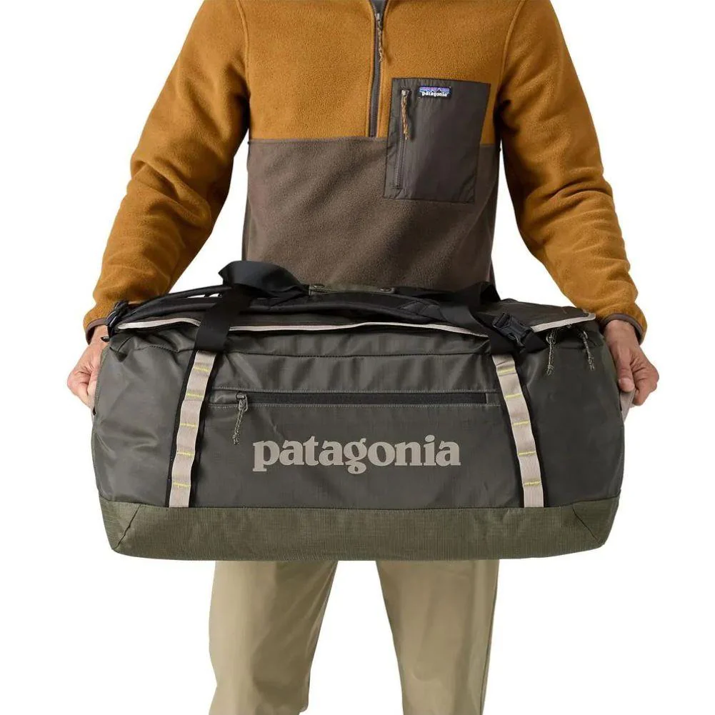 Patagonia Black Hole Duffel Bag 70L (Pine Needle Green) - Image 5