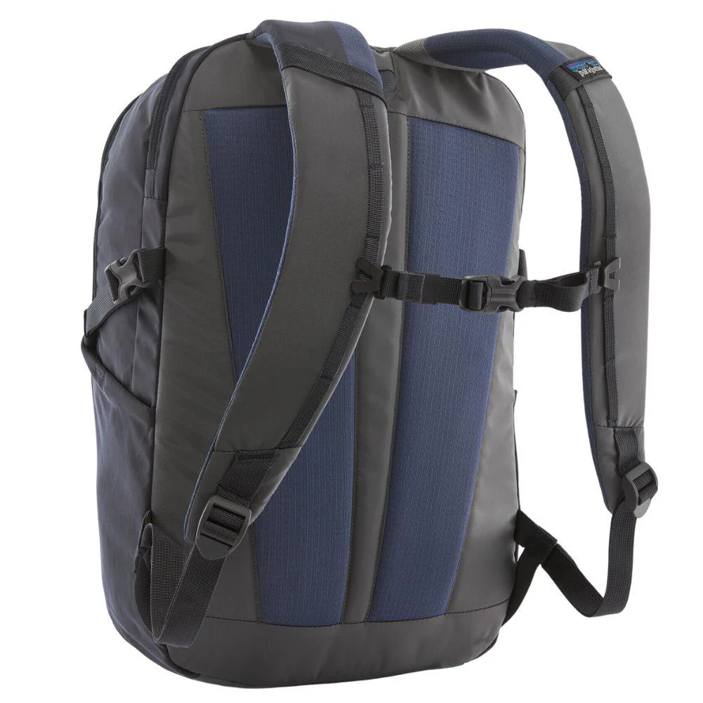 Patagonia Refugio Daypack 26L (Smolder Blue) - Image 2