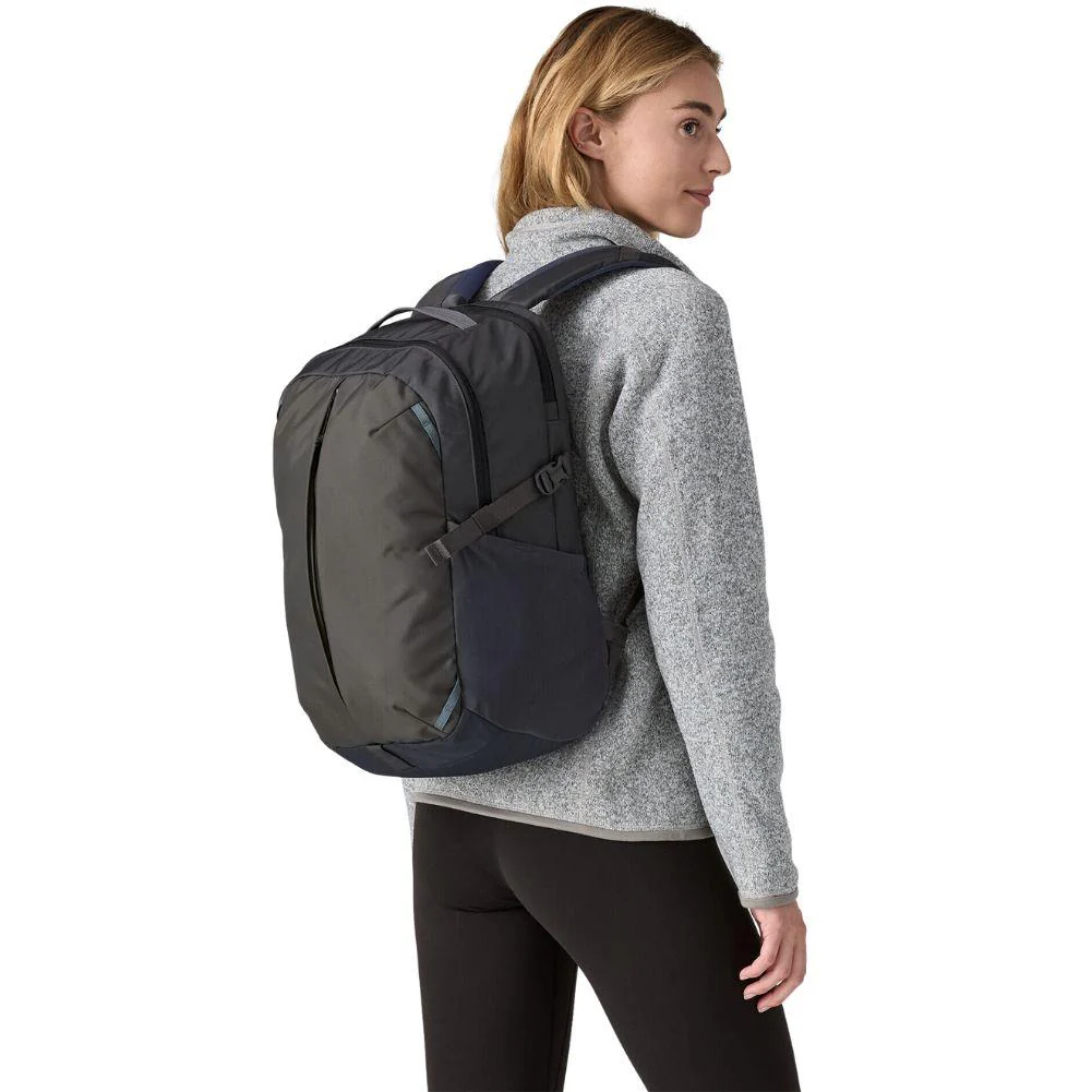 Patagonia Refugio Daypack 26L (Smolder Blue) - Image 5