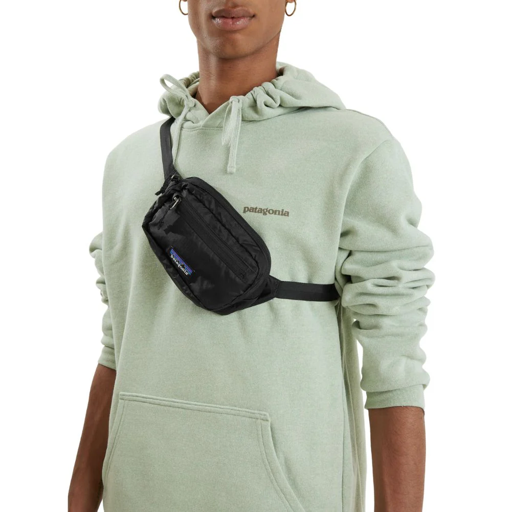 Patagonia Ultralight Black Hole Mini Hip Pack 1L (Black) - Image 18