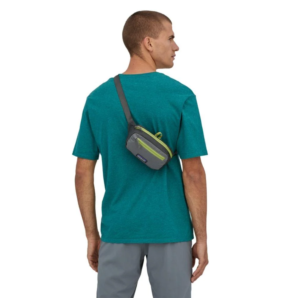 Patagonia Ultralight Black Hole Mini Hip Pack 1L (Forge Grey) - Image 4