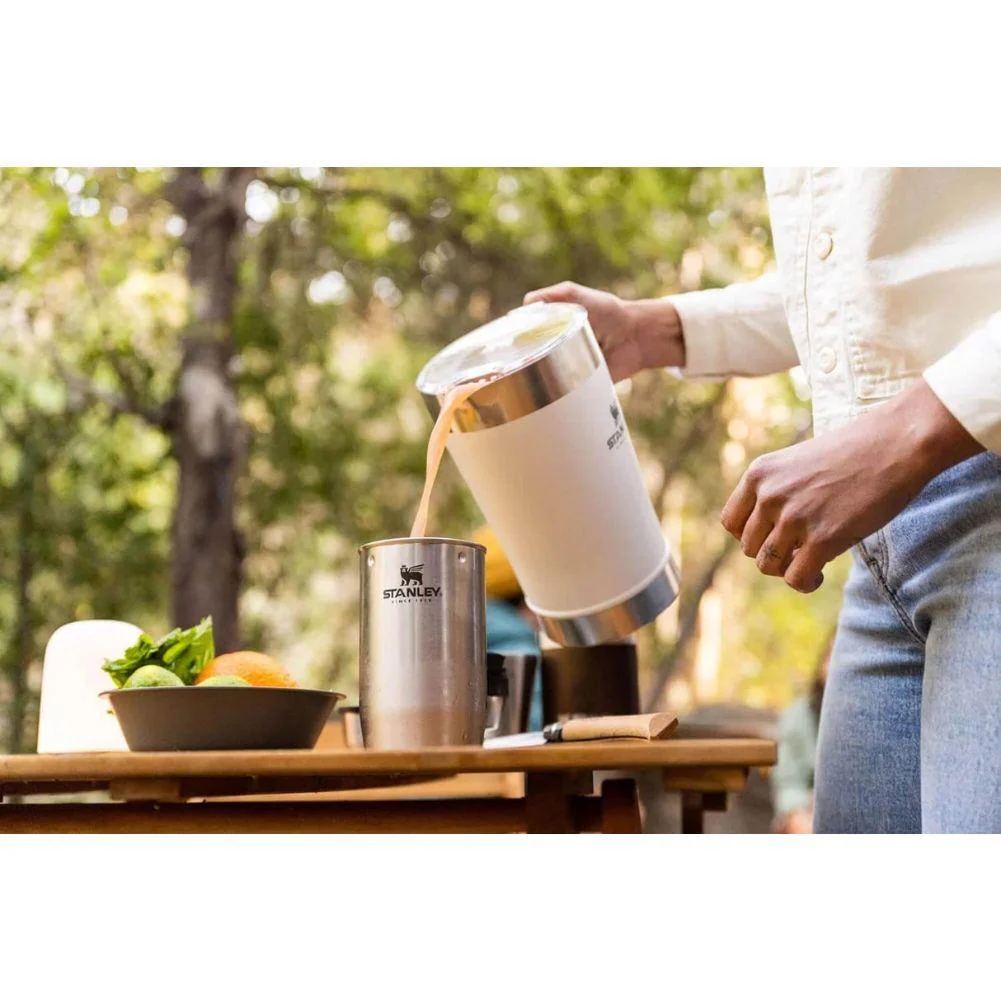 Stanley Stay Chill Classic Pitcher 1.9L (Frost Gloss) - Image 4