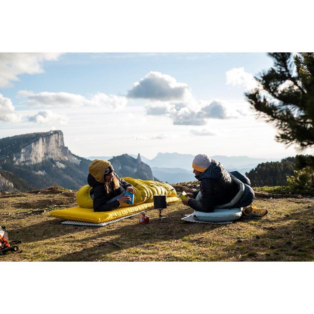 Therm-a-Rest NeoAir XLite NXT MAX Sleeping Pad - Regular Wide (Solar Flare) - Image 14