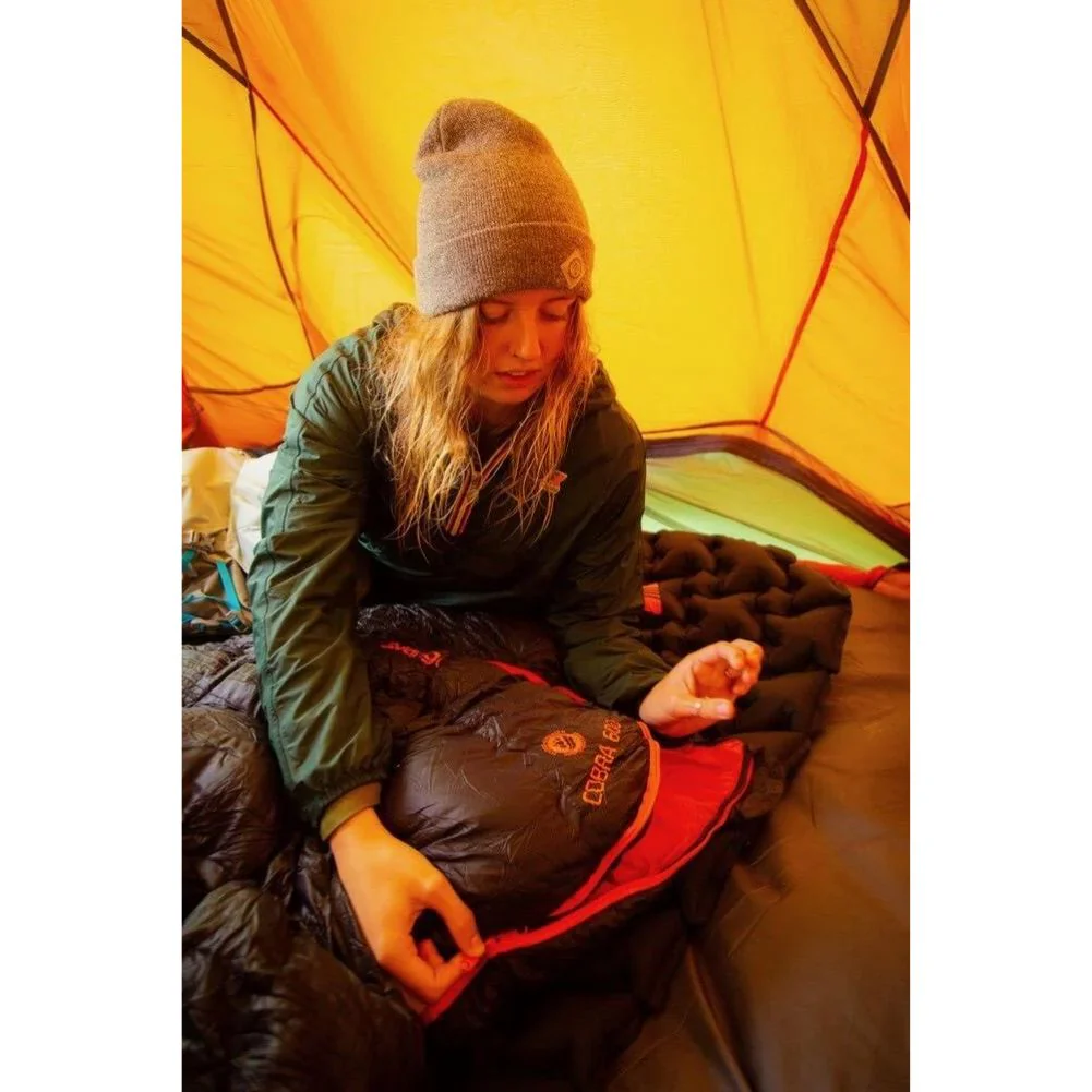 Vango Cobra 600 Down Filled Sleeping Bag (Anthracite) - Image 29